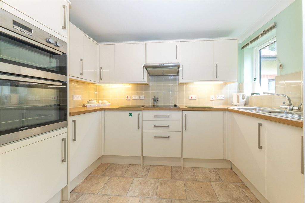 Property photo 2 of 13 Kitchen