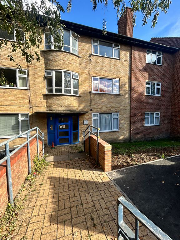 Property photo 2 of 18