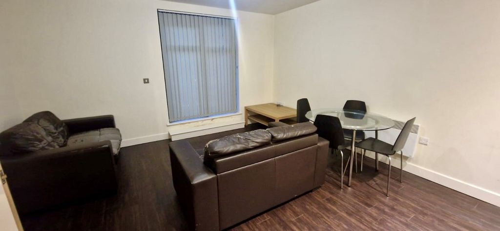 Property photo 2 of 9 Picture No. 31