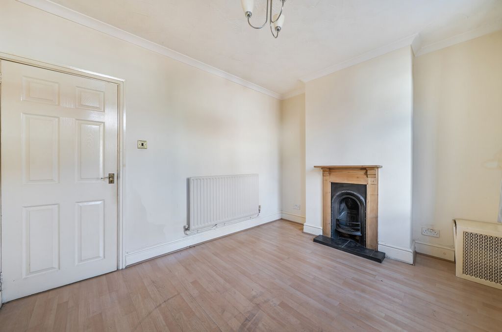 Property photo 2 of 14 2
