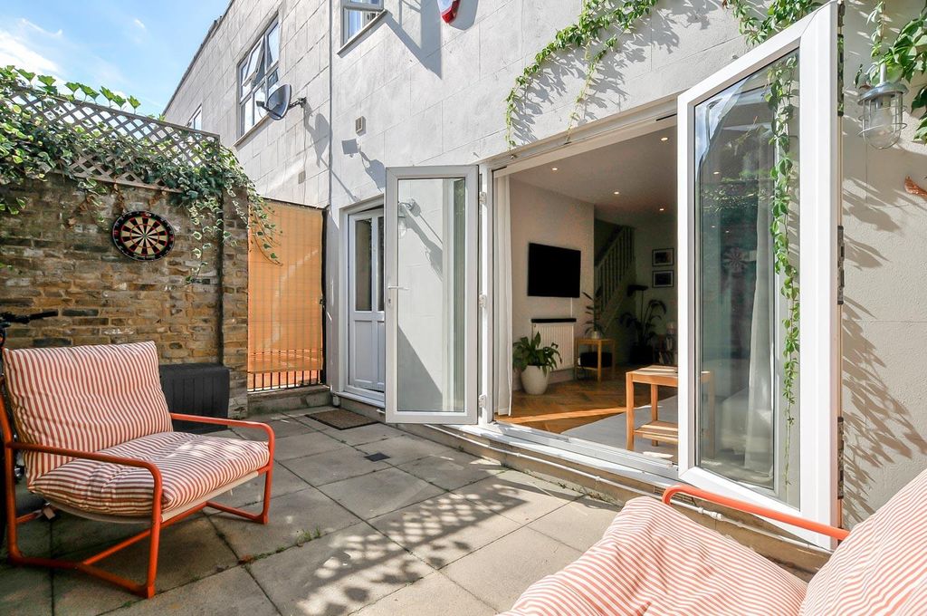 Property photo 2 of 17 12.Jpg