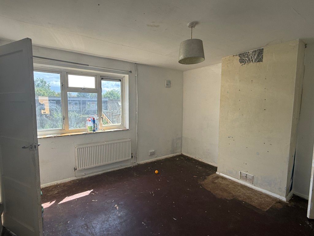 Property photo 2 of 6 Living Room In Bungalow In Need Of Improvement
