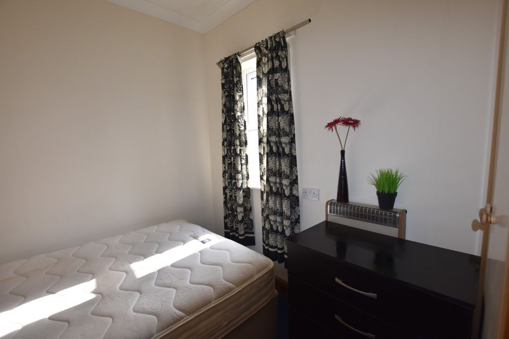 Property photo 2 of 3