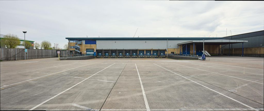 Property photo 3 of 4 240412_Prologis_Prakroyaldc1_0202_Panorama.Jpg