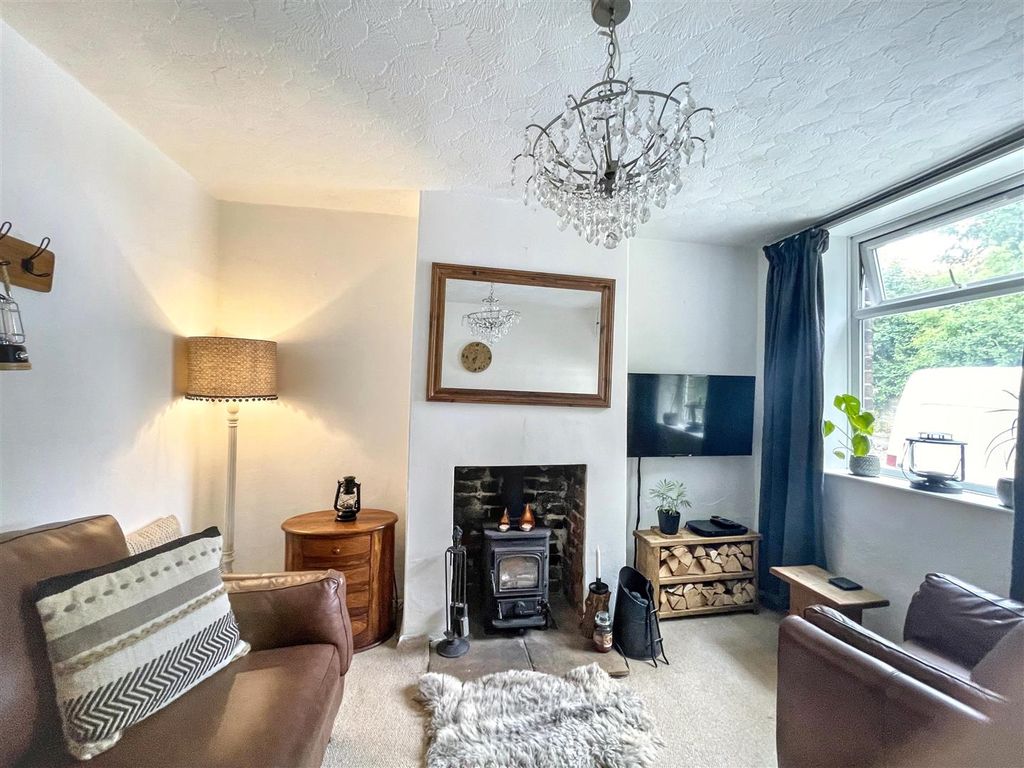Property photo 2 of 15 20260706190458_20260706-Interior-8-Elko8Ojmrct8Gbu