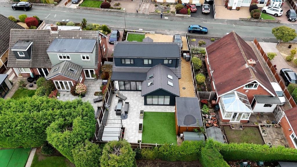 Property photo 2 of 35 Dji_0099.00_00_28_14.Still136.Jpg