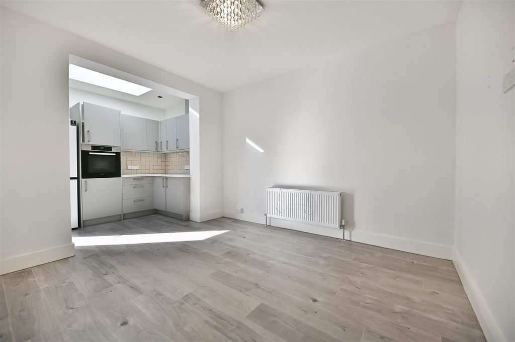 Property photo 2 of 13 Dsc_1878.Jpg