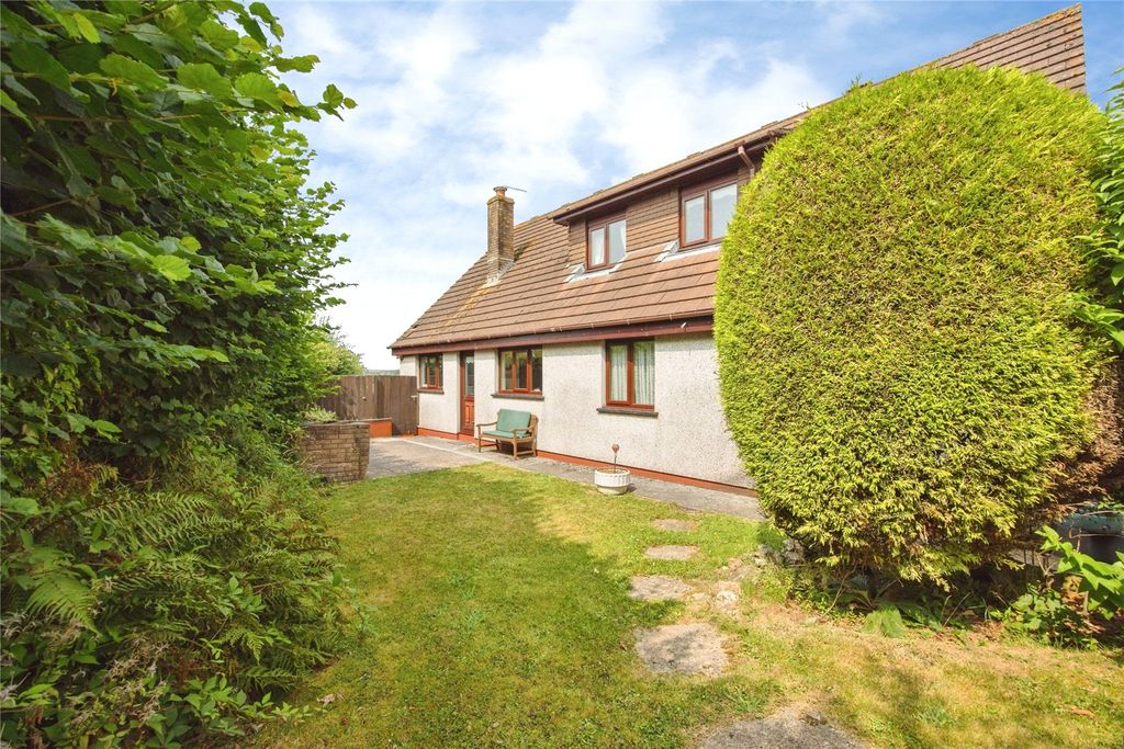 Property photo 2 of 23 Picture No. 32