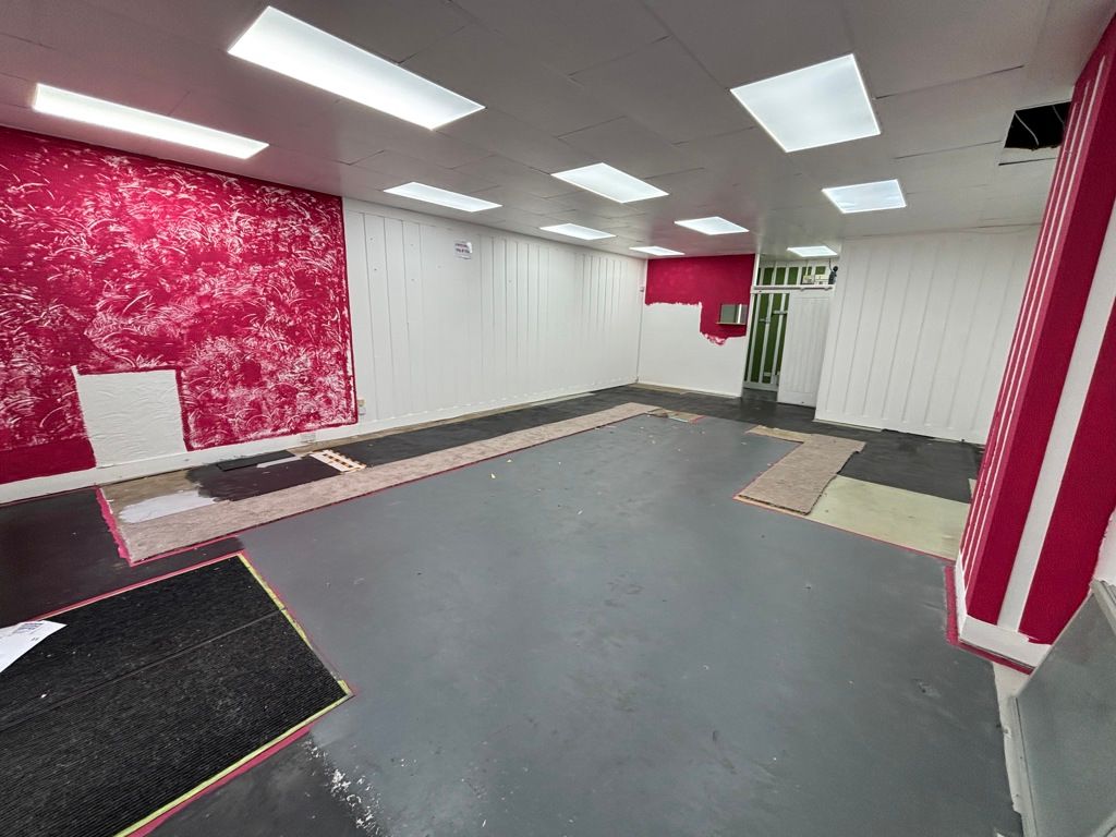 Property photo 3 of 9 Photo 2