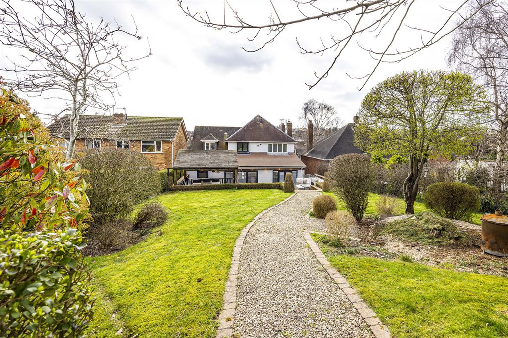 Property photo 2 of 17