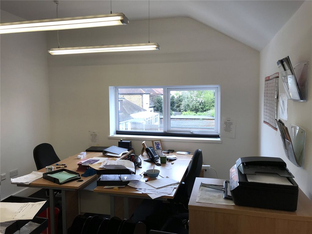 Property photo 2 of 6 Picture No. 07