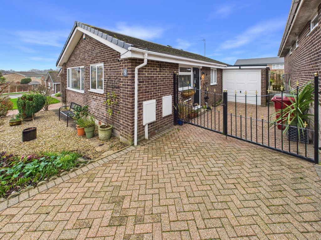 Property photo 2 of 19 Cam04789G0-Pr0023-Still005