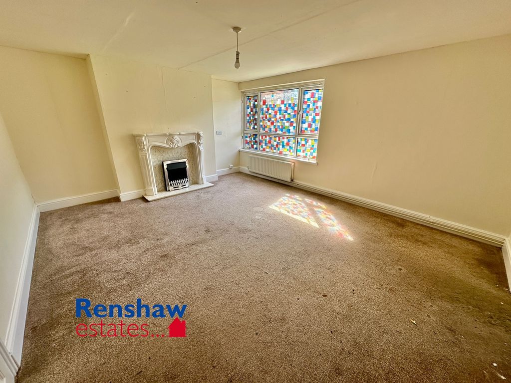 Property photo 1 of 9 L