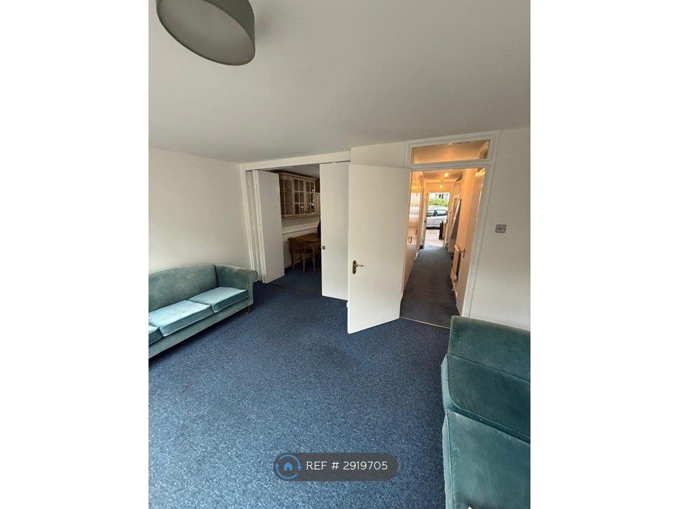 Property photo 2 of 11 Reception With Folding Doors To Kitchen/Diner