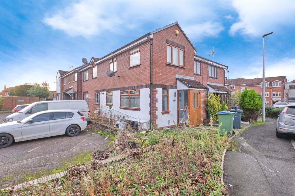 Property photo 1 of 17