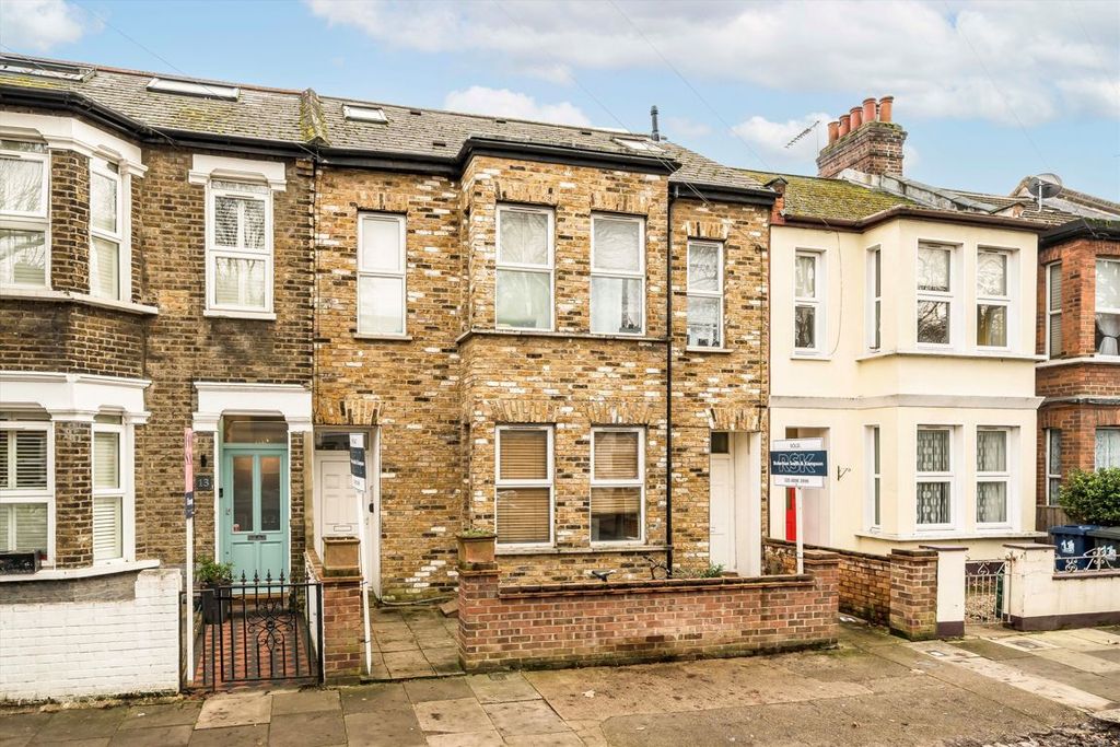 Property photo 1 of 6