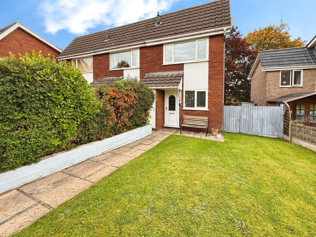 Property photo 1 of 19 Front (Exterior)