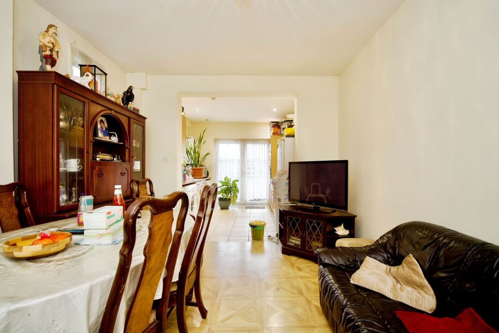 Property photo 2 of 15 Reception Room