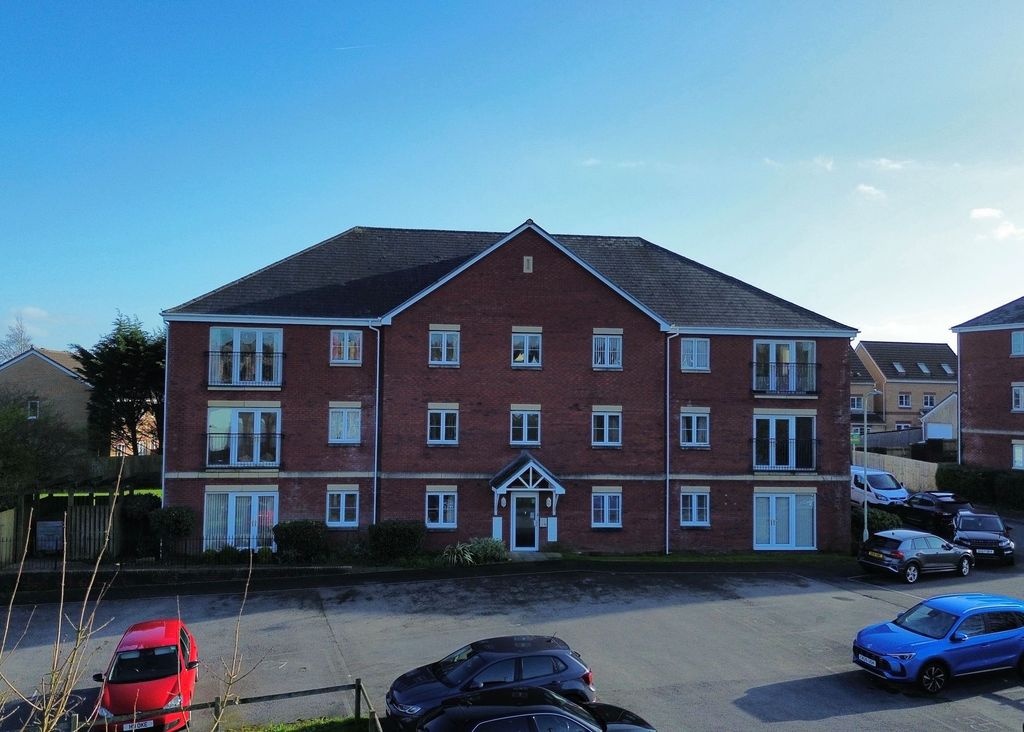 Property photo 1 of 16