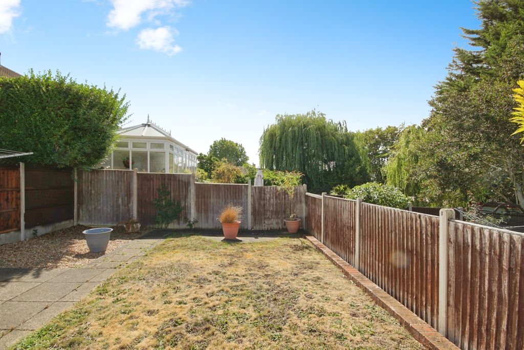 Property photo 3 of 17 Photo