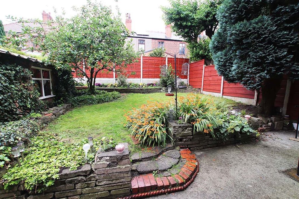 Property photo 3 of 33