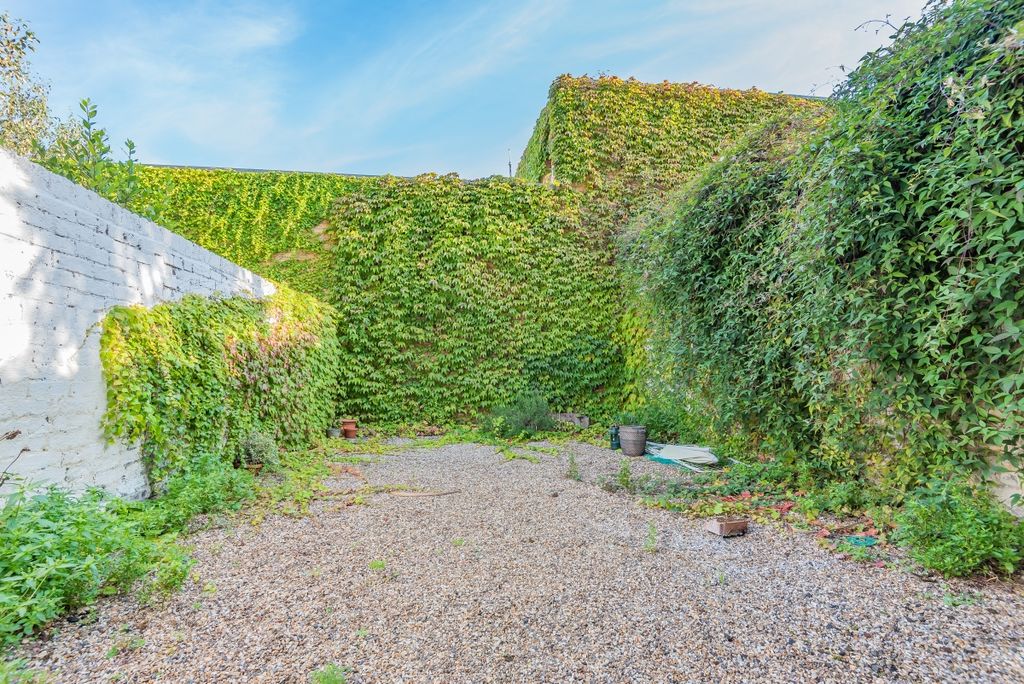 Property photo 2 of 8 653297 (6)