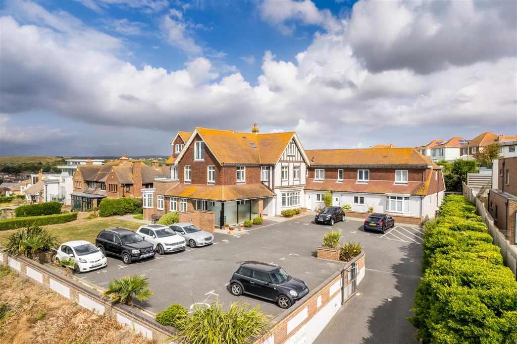 Property photo 1 of 18 Flat 3, Newick Road-1.Jpg