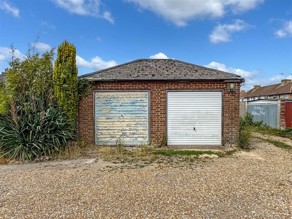 Property photo 2 of 14 Img_0317.Jpg