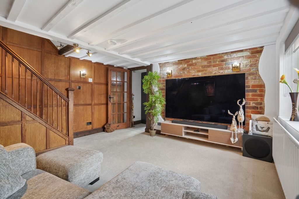 Property photo 3 of 16