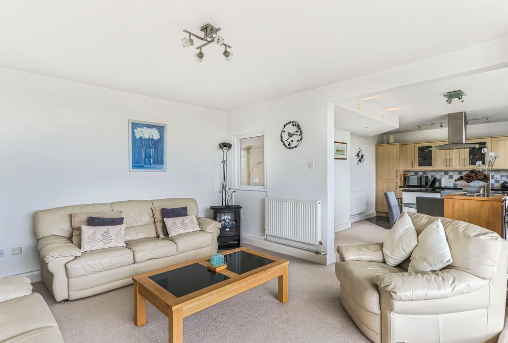 Property photo 3 of 18 333A9384