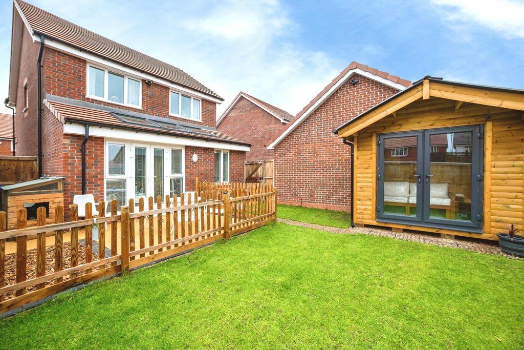 Property photo 3 of 22 Pbox-Img.Jpg