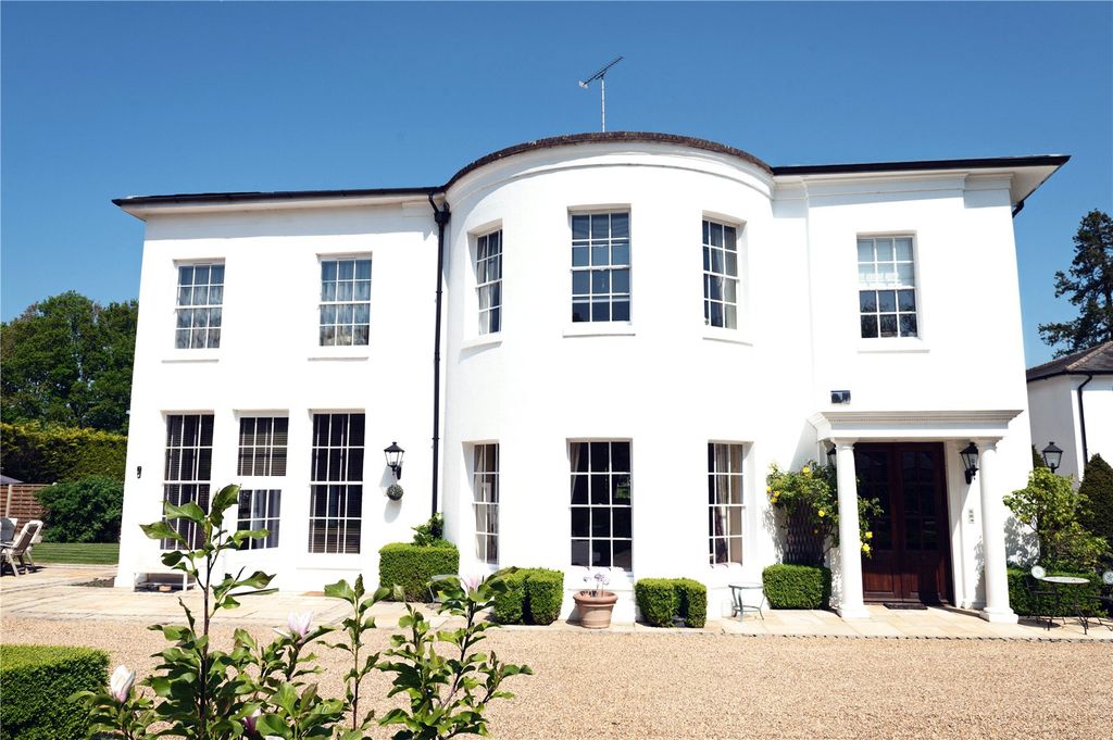 Property photo 2 of 33 Picture No. 73