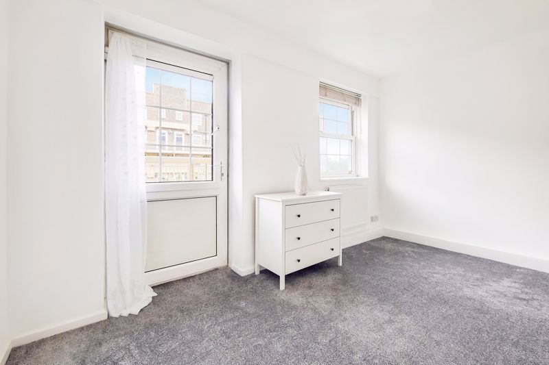 Property photo 1 of 11 Bedroom 0