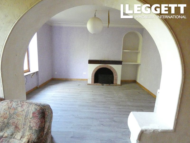 Property photo 2 of 10
