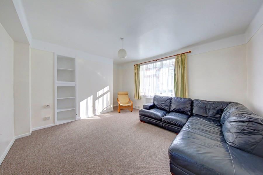 Property photo 1 of 7 2_Heslop_Reception18
