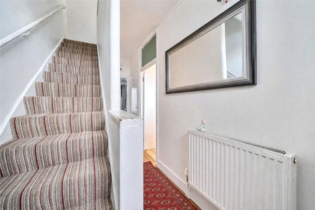Property photo 3 of 8 Picture No. 22