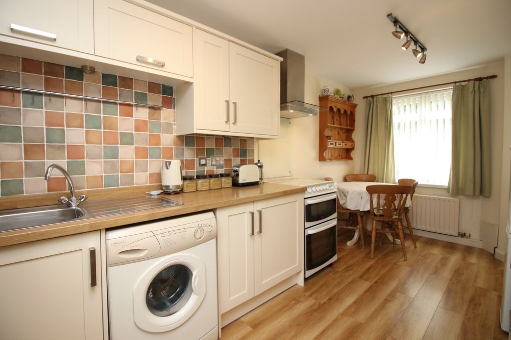 Property photo 3 of 23