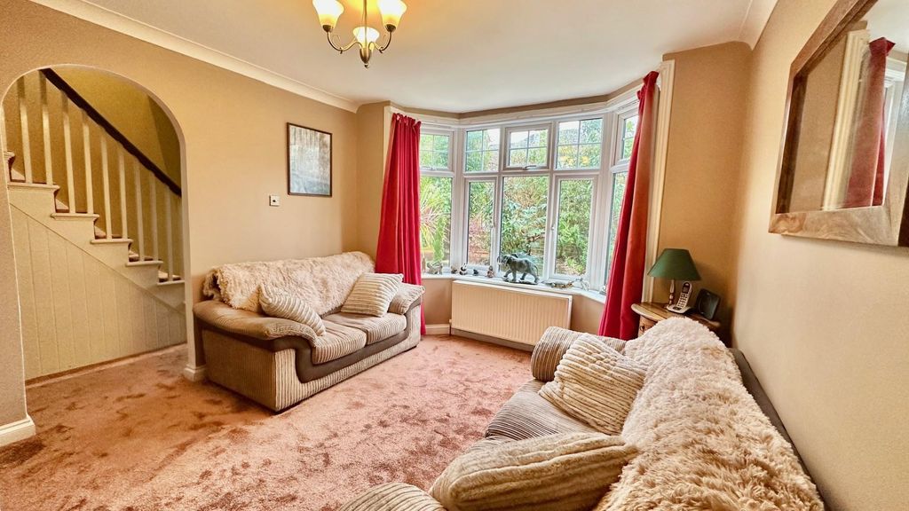 Property photo 2 of 16