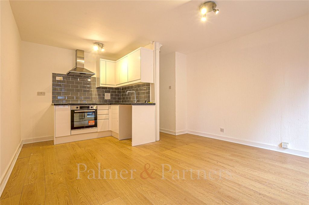 Property photo 2 of 6 Picture No. 01