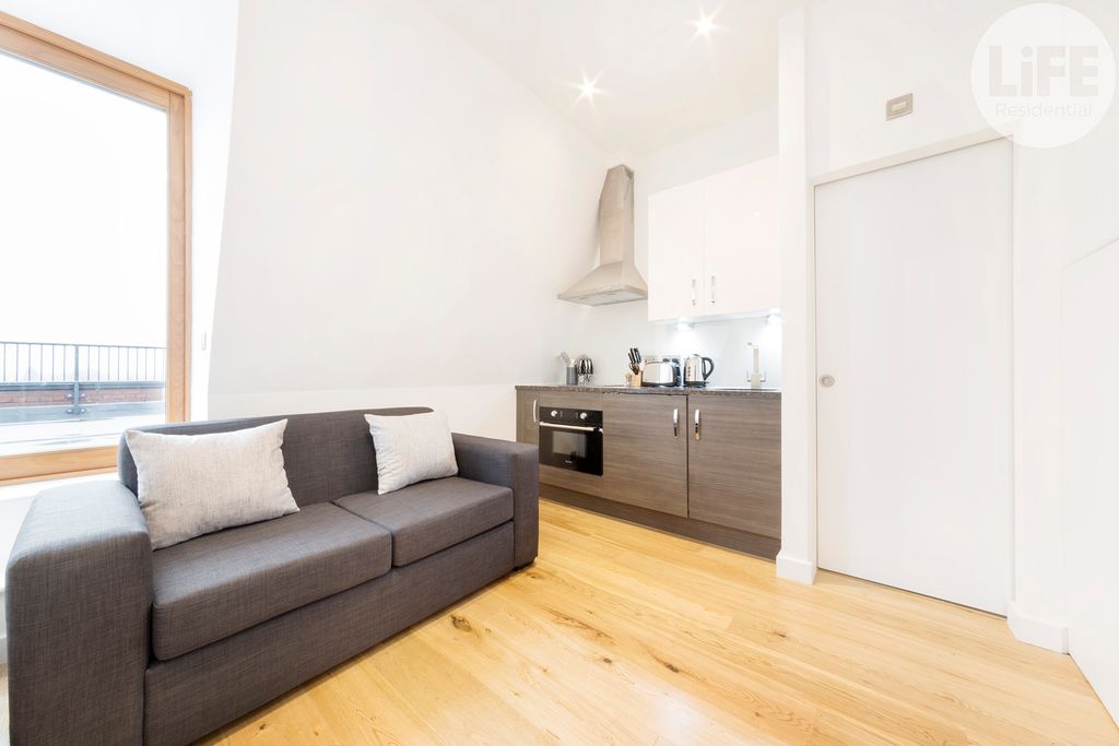 Property photo 3 of 8 Photo 3