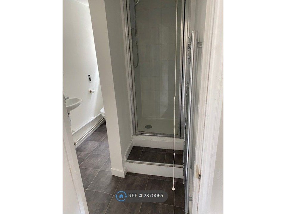 Property photo 3 of 9 Shower Room