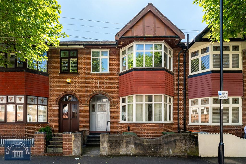 Property photo 1 of 9