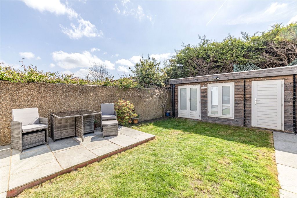 Property photo 3 of 21 Picture No. 26