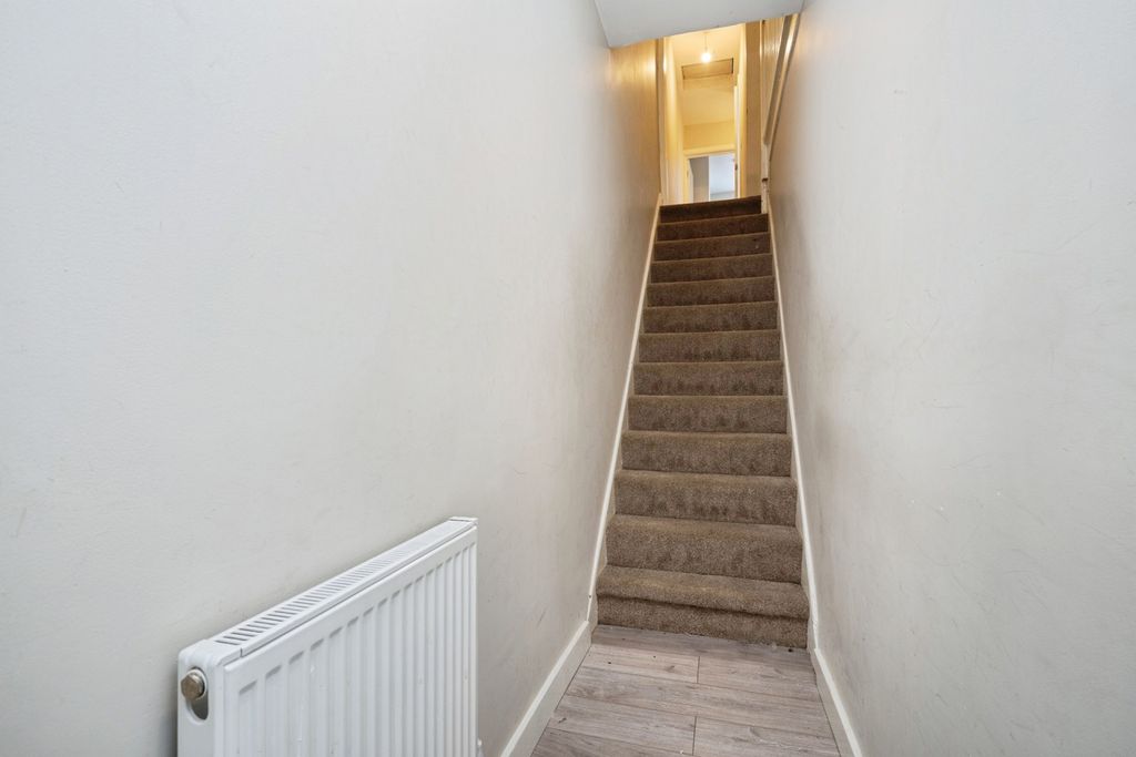 Property photo 2 of 17 Pbox-Img.Jpg