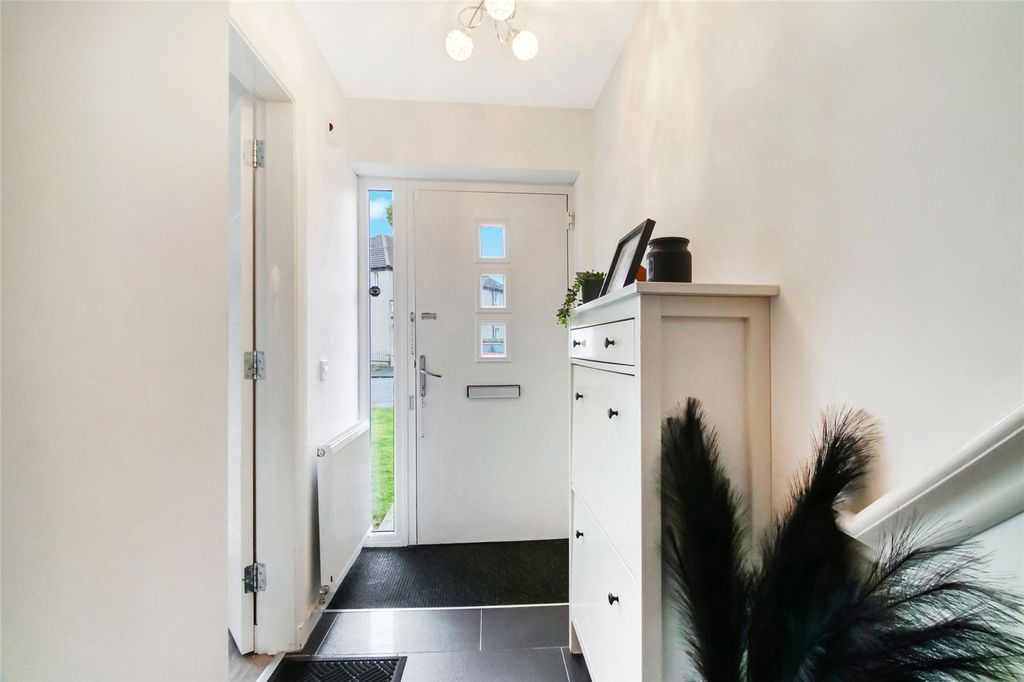 Property photo 3 of 21 Picture No. 03