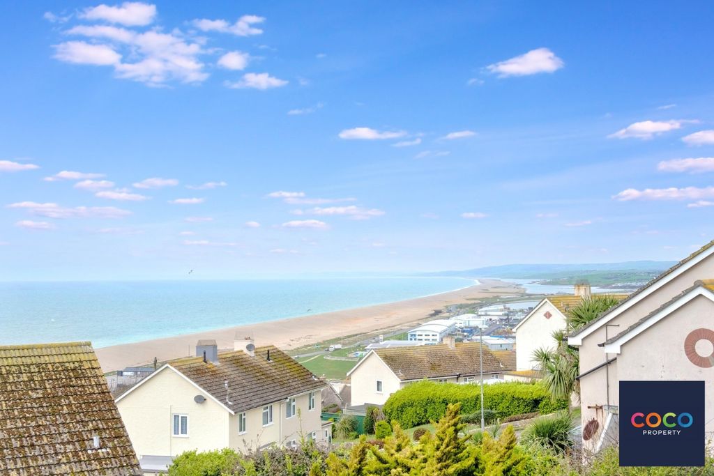 Property photo 2 of 11 4915162