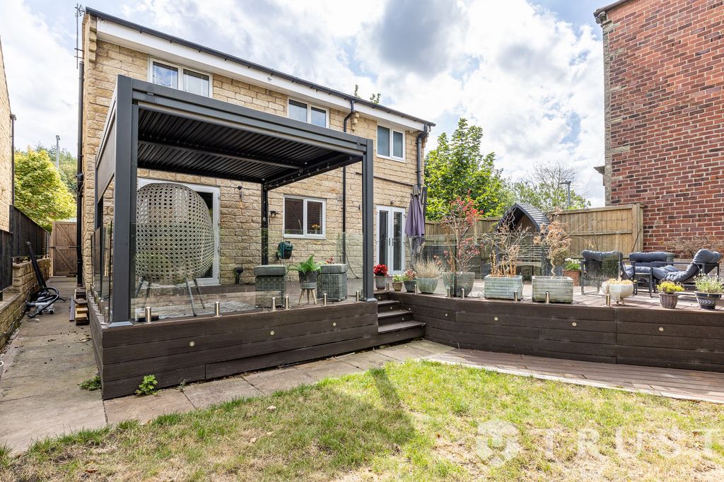 Property photo 3 of 49