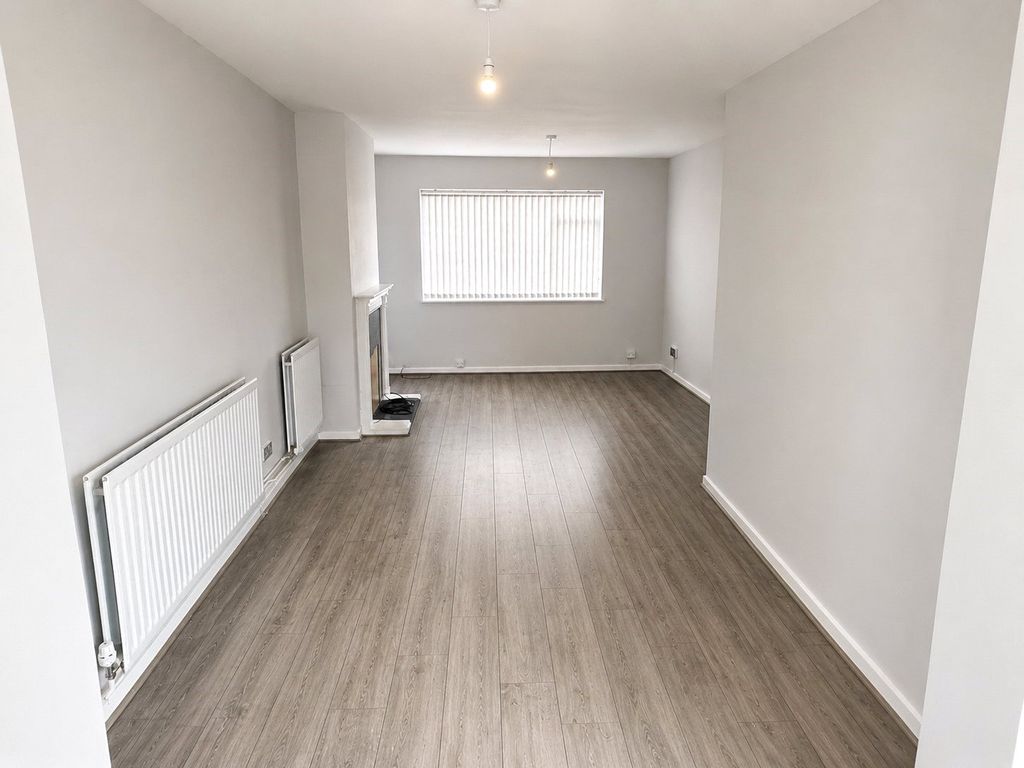 Property photo 3 of 16 Picture No. 14