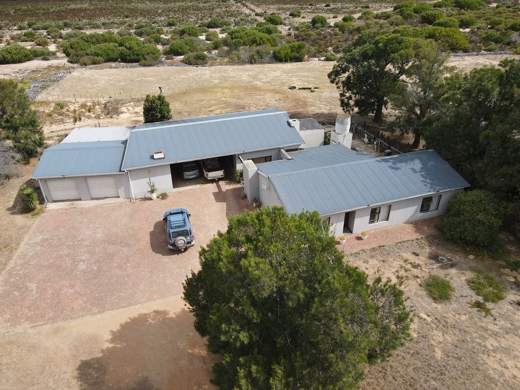 Property photo 1 of 36