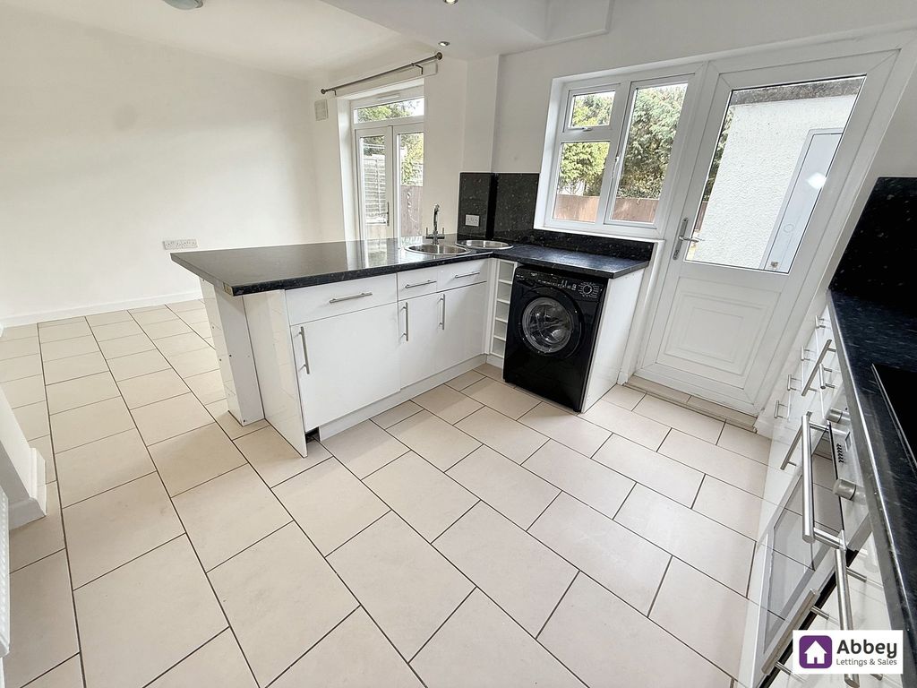 Property photo 3 of 14 Kitchen/Diner